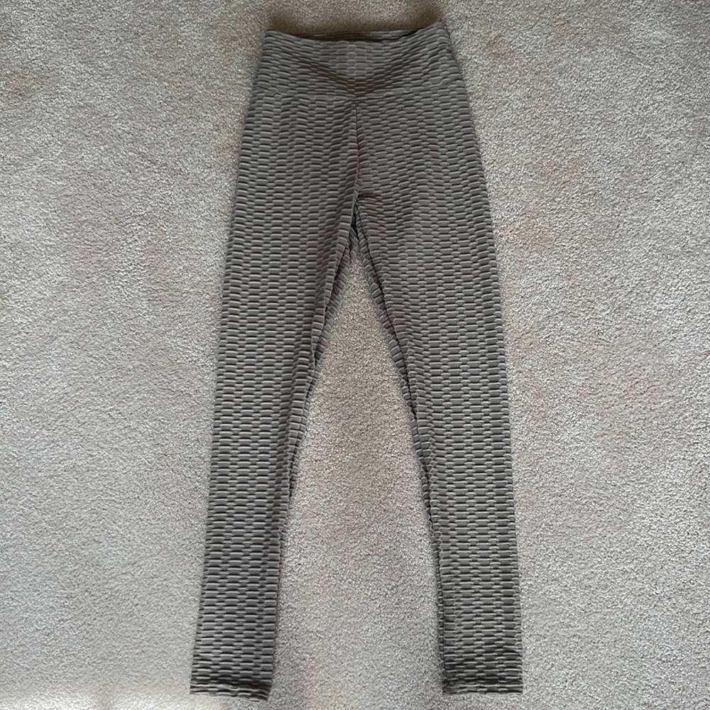 (NWOT) Tan TikTok Leggings - Picture 3 of 6